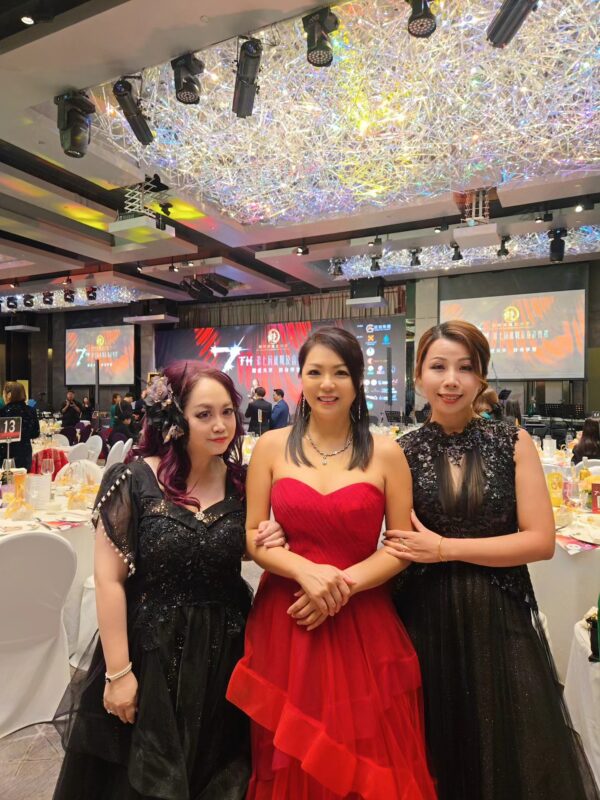 582279390_10241778716711274_1073709889354995571_n